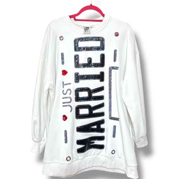 Queen of Sparkles Sweatshirt Dress XS White Just Married